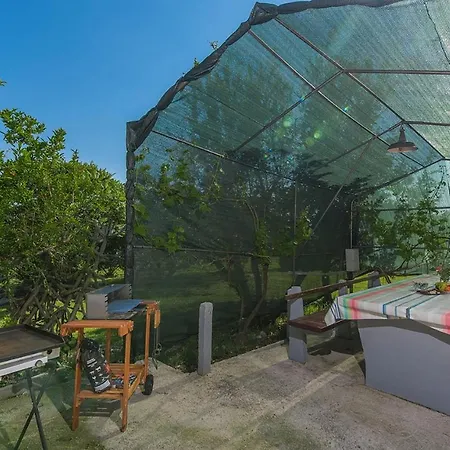 Saladinka Guest house 3*
