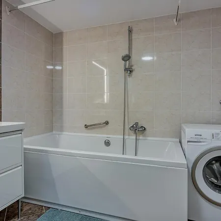 Saladinka Guest house 3*