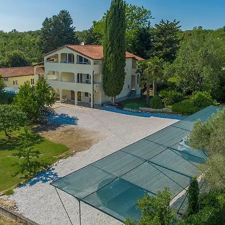 Guest house Saladinka 3*