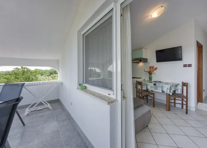 Saladinka Červar-Porat