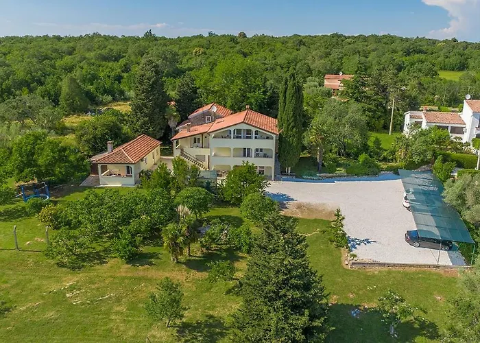 Saladinka Červar-Porat