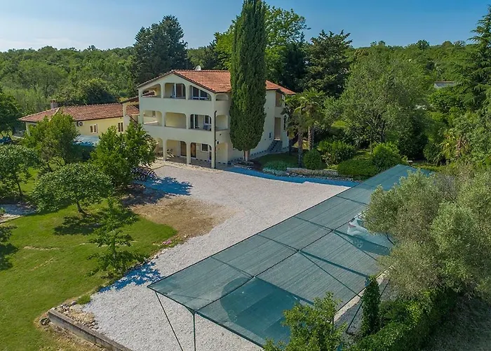 Gasthuis Saladinka 3*