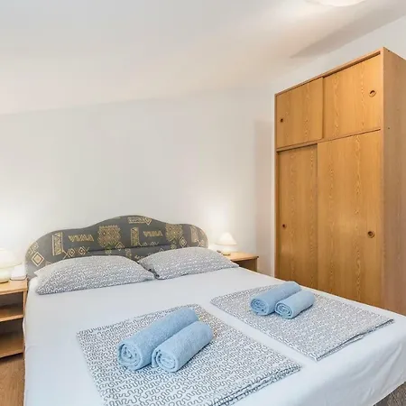 Guest house Saladinka Cervar-Porat